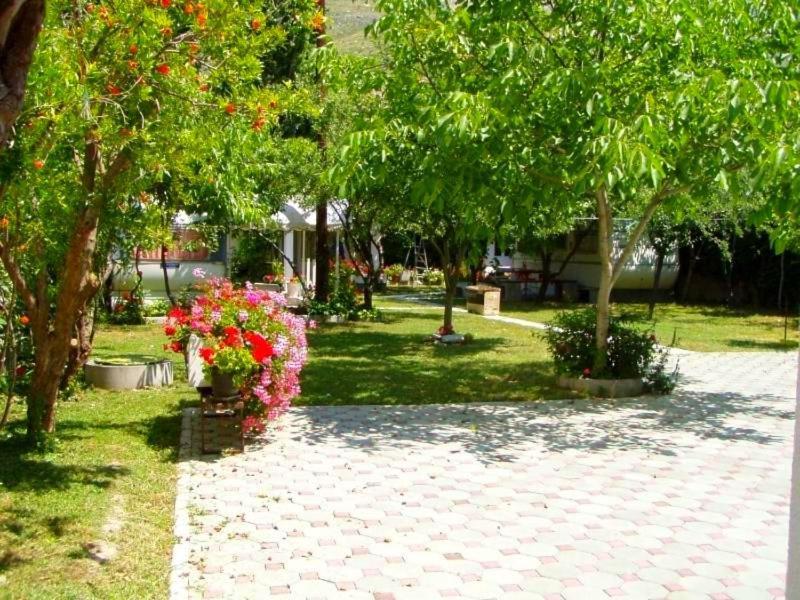 Beach House - Apartments Ana Дуче Екстер'єр фото