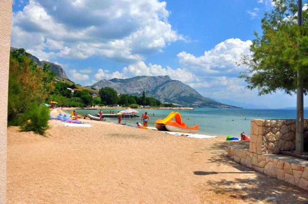 Beach House - Apartments Ana Дуче Екстер'єр фото